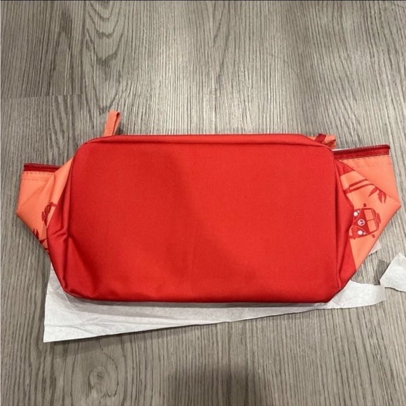 BNWT Trader Joe’s mini insulated bag/cooler - Picture 5 of 5